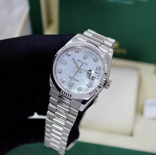 Rolex Oyster Perpetual Day-Date 36mm Ref. 118239-0277 – Oxford MOP Diamond Dial