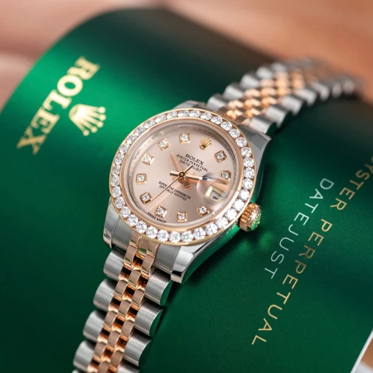 Rolex Oyster Perpetual Lady-Datejust 26mm – Ref. 179171 – Pink Sunburst Diamond Dial