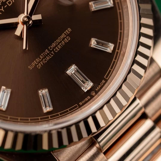 Rolex Oyster Perpetual Day-Date 40mm – Ref. 228235 – Chocolate Baguette Diamond Dial