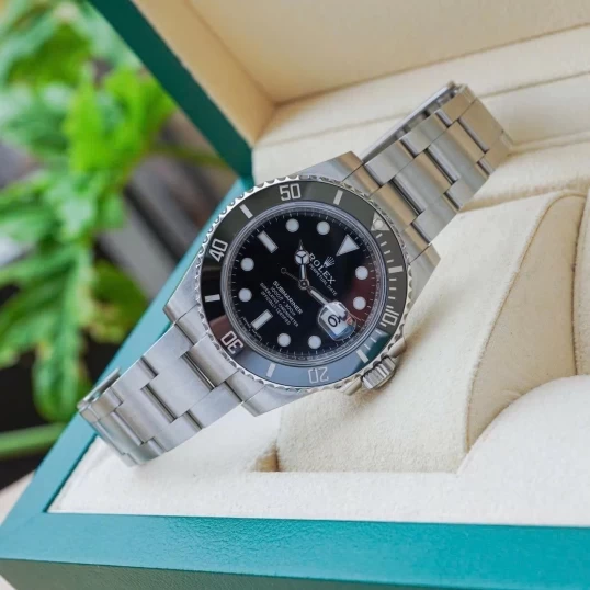 Rolex Oyster Perpetual Submariner Date 40mm – Ref. 116610LN – Black Dial