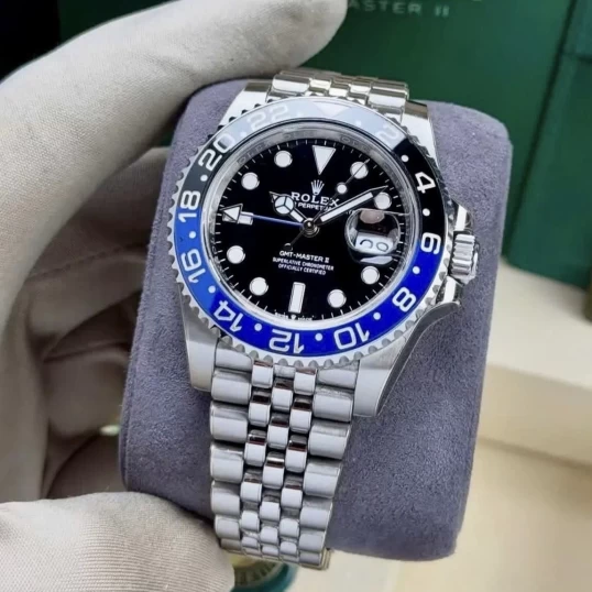 Rolex Oyster Perpetual GMT-Master II 40mm Ref. 126710BLNR “Batgirl” – Black Dial