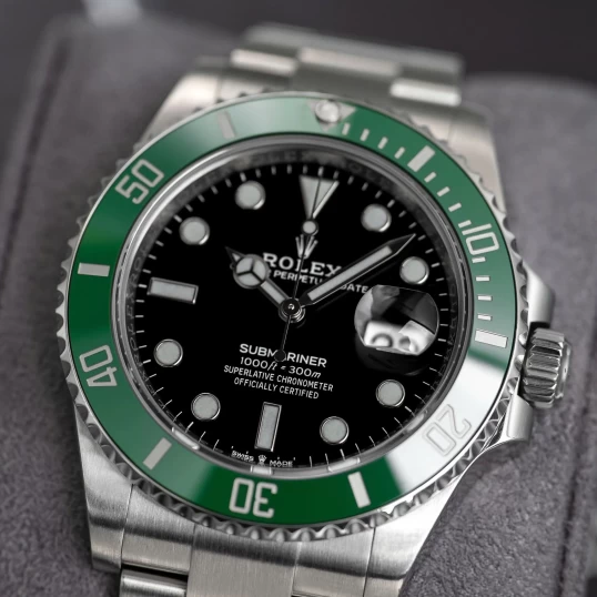 Rolex Oyster Perpetual Submariner Date 126610LV "Starbucks”