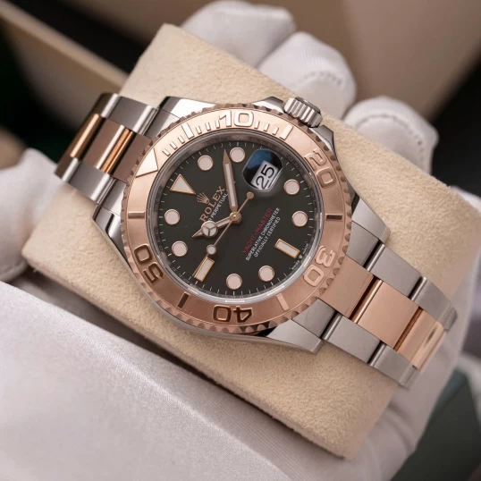 Rolex Oyster Perpetual Yacht-Master 40mm Ref. 126621 Chocolate Dial