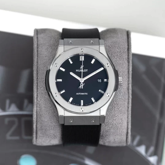 Hublot Classic Fusion Titanium 42mm – Ref. 542.NX.1171.RX – Black Dial