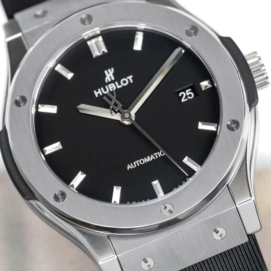 Hublot Classic Fusion Titanium 42mm – Ref. 542.NX.1171.RX – Black Dial