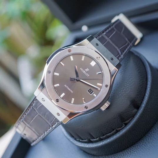 Hublot Classic Fusion Racing Grey Titanium 42mm – Ref. 542.NX.7071.LR – Grey Dial