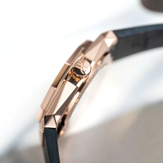Hublot Classic Fusion Orlinski King Gold Pavé 40mm Ref. 550.OS.1800.RX.1604.ORL19 – Black Dial
