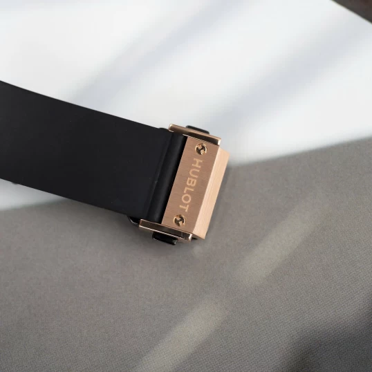Hublot Classic Fusion Orlinski King Gold Pavé 40mm Ref. 550.OS.1800.RX.1604.ORL19 – Black Dial