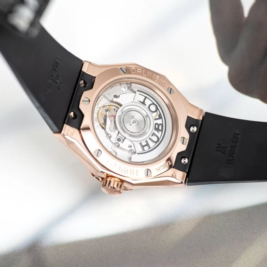 Hublot Classic Fusion Orlinski King Gold Pavé 40mm Ref. 550.OS.1800.RX.1604.ORL19 – Black Dial
