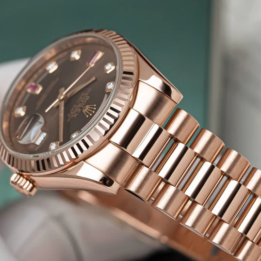 Rolex Oyster Perpetual Day-Date 36mm Ref. 118235 – Chocolate Diamond Ruby Dial