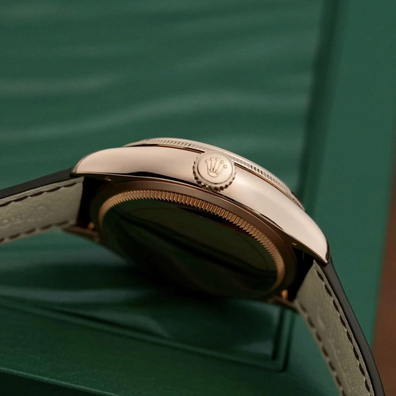 Rolex Geneve Cellini Moonphase 39mm Ref. 50535 – White Dial