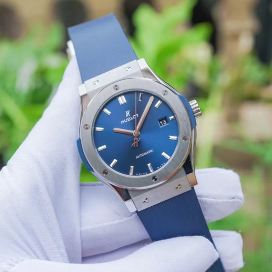 Hublot Classic Fusion Titanium Blue 42mm Ref. 542.NX.7170.RX – Blue Sunray Dial