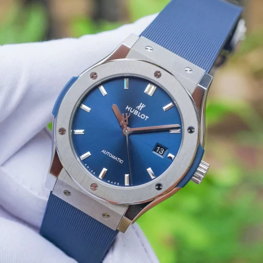 Hublot Classic Fusion Titanium Blue 42mm Ref. 542.NX.7170.RX – Blue Sunray Dial
