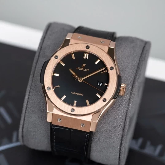 Hublot Classic Fusion 42mm King Gold Ref. 542.OX.1181.LR – Black Dial