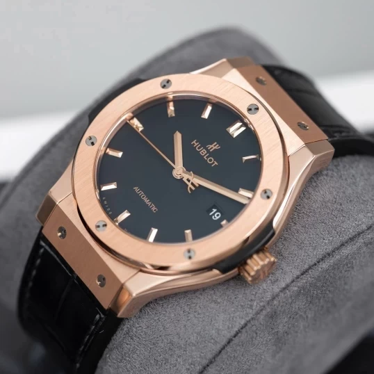 Hublot Classic Fusion 42mm King Gold Ref. 542.OX.1181.LR – Black Dial