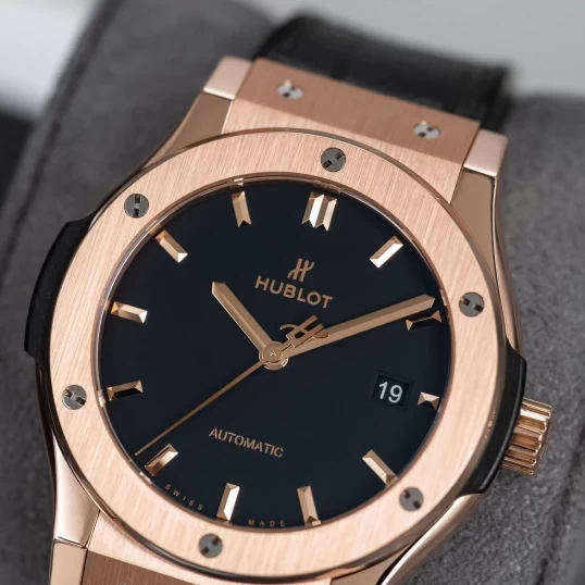 Hublot Classic Fusion 42mm King Gold Ref. 542.OX.1181.LR – Black Dial