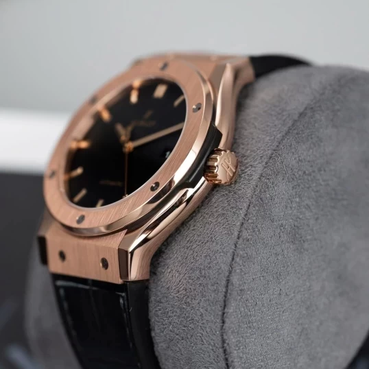 Hublot Classic Fusion 42mm King Gold Ref. 542.OX.1181.LR – Black Dial