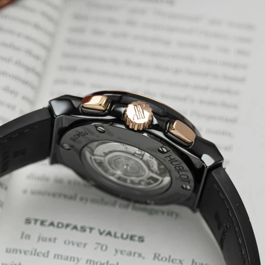 Hublot Classic Fusion Chronograph 42mm Ref. 541.CO.1780.RX – Carbon Dial