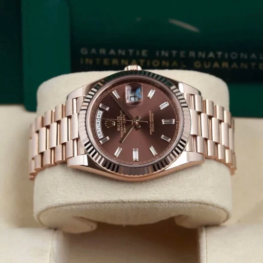 Rolex Oyster Perpetual Day-Date 40 Ref. 228235 – Chocolate Baguette Diamond Dial