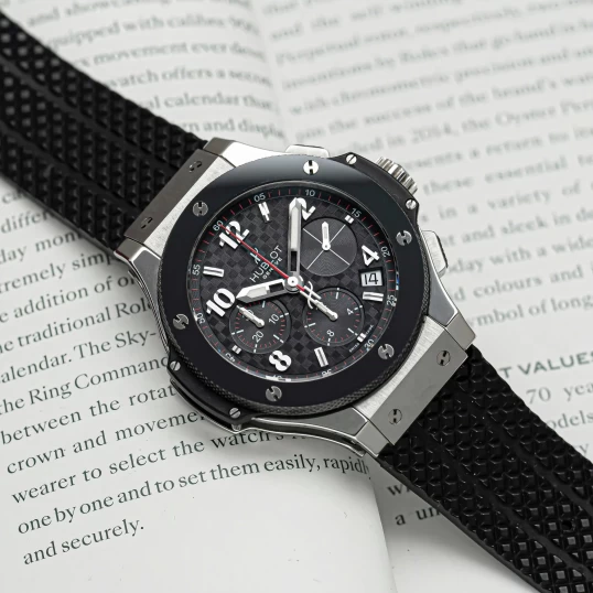 Hublot Big Bang Original Steel Ceramic 41mm Ref. 341.SB.131.RX – Carbon Effect Dial