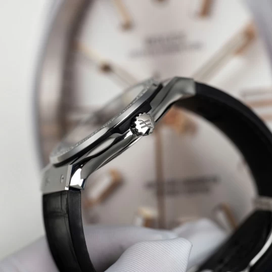 Hublot Classic Fusion 42mm Ref. 542.NX.1171.RX – Black Dial Diamond Bezel (Custom Diamond)
