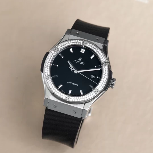 Hublot Classic Fusion Titanium Diamonds 42mm Ref. 542.NX.1171.LR.1104 – Black Dial