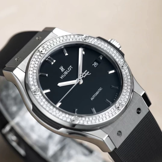 Hublot Classic Fusion Titanium Diamonds 42mm Ref. 542.NX.1171.LR.1104 – Black Dial