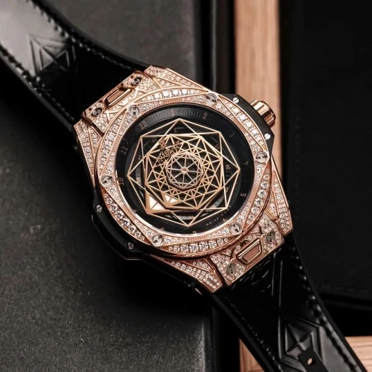 Hublot Big Bang Sang Bleu King Gold Pavé 39mm Ref. 465.OS.1118.VR.1704.MXM18
