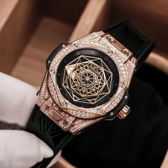 Hublot Big Bang Sang Bleu King Gold Pavé 39mm Ref. 465.OS.1118.VR.1704.MXM18