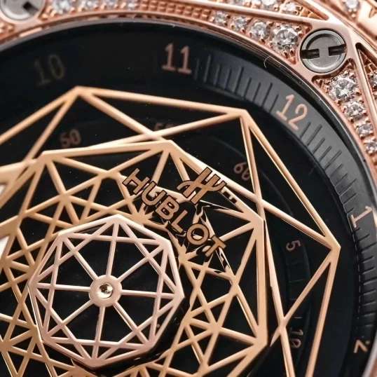 Hublot Big Bang Sang Bleu King Gold Pavé 39mm Ref. 465.OS.1118.VR.1704.MXM18