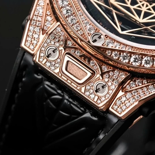 Hublot Big Bang Sang Bleu King Gold Pavé 39mm Ref. 465.OS.1118.VR.1704.MXM18