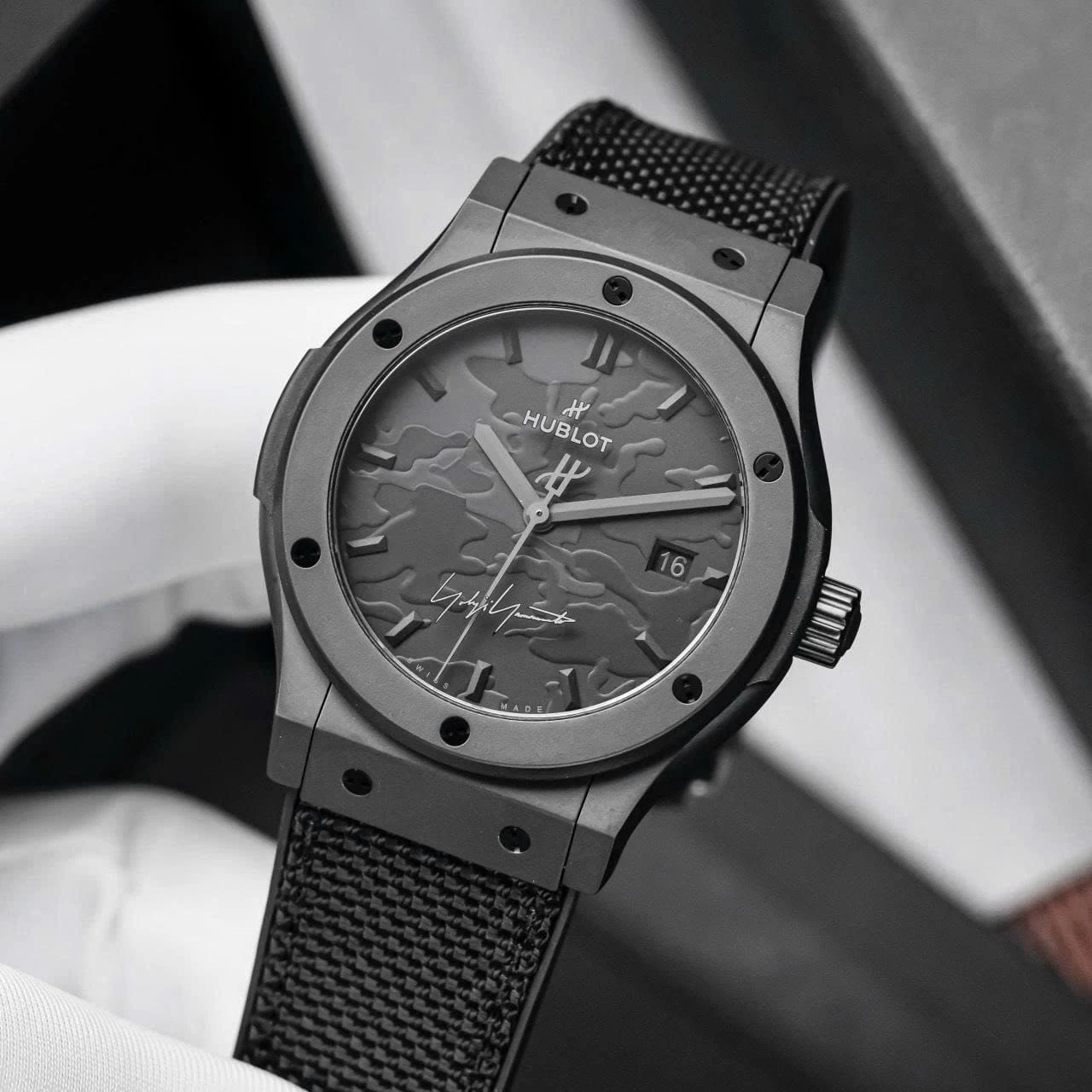 Hublot Classic Fusion Yohji Yamamoto All Black Camo 42mm Ref. 542.CI.6670.NR.YOY – Black & Grey Camo Dial