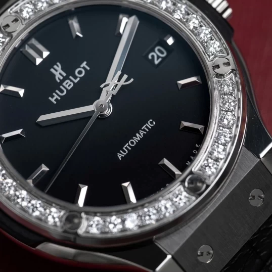 Hublot Classic Fusion 38mm Ref. 565.NX.1171.LR "Custom Diamond Bezel" – Black Dial