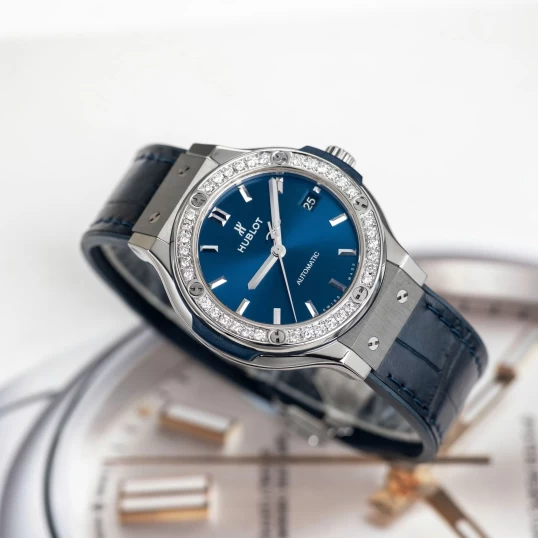 Hublot Classic Fusion 38mm Ref. 565.NX.7170.LR "Custom Diamond Bezel" – Blue Dial