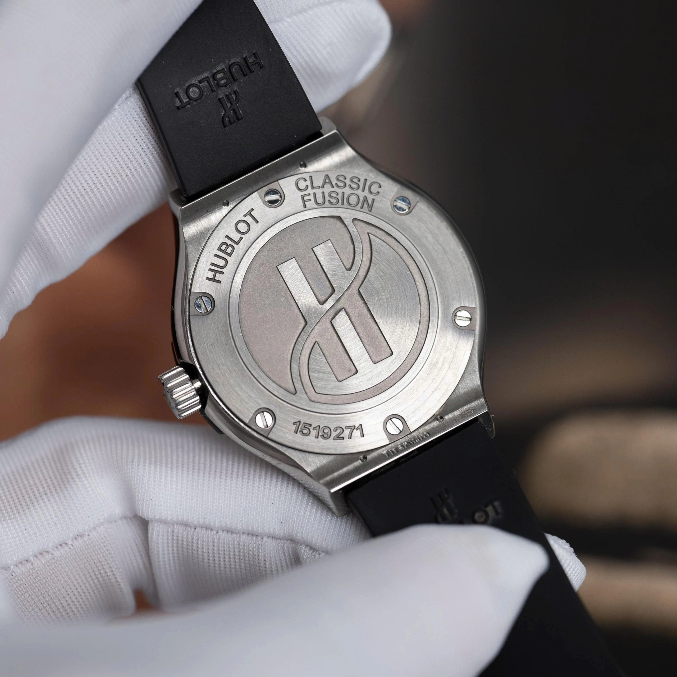 Hublot Classic Fusion Titanium 33mm Ref. 581.NX.1171.RX "Custom Full Pavé" – Black Dial