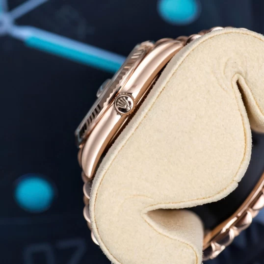 Rolex Oyster Perpetual Day-Date 36mm Ref 118235 Everose Gold Mặt Số Vi tính hồng