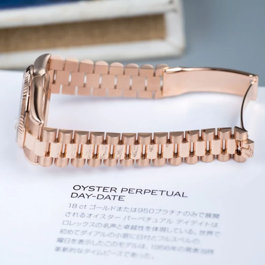 Rolex Oyster Perpetual Day-Date 36mm Ref 118235 Everose Gold Mặt Số Vi tính hồng