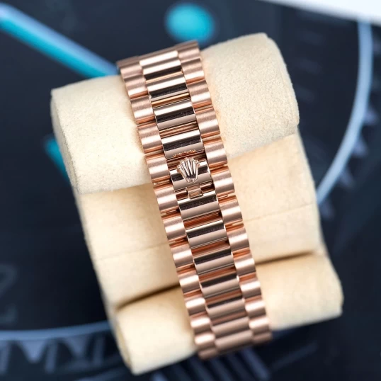 Rolex Oyster Perpetual Day-Date 36mm Ref 118235 Everose Gold Mặt Số Vi tính hồng